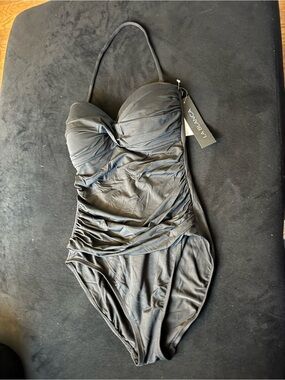 La Blanca Black Ruched Halter One Piece Swimsuit Size 10 NWT MSRP $109